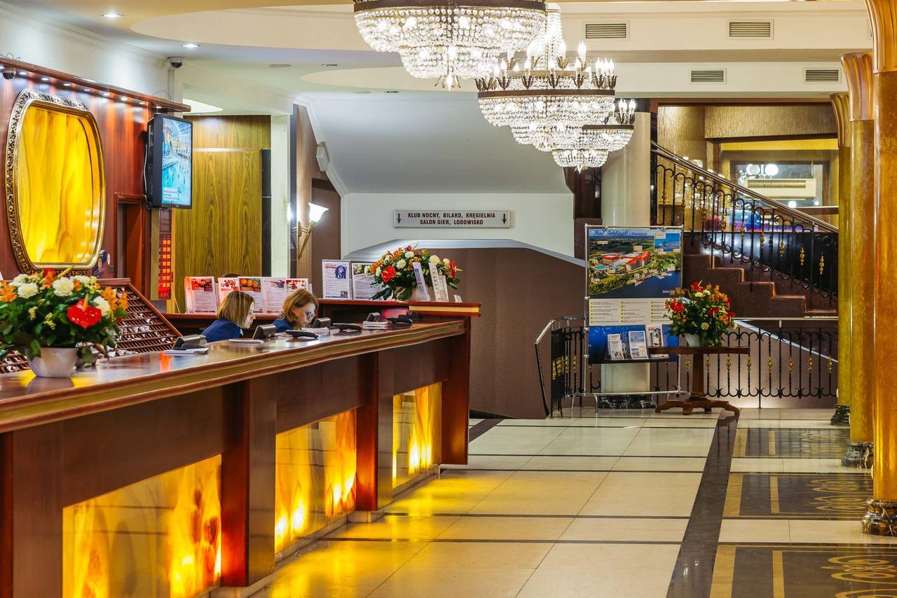 Hotel Golebiewski Mikolajki Экстерьер фото