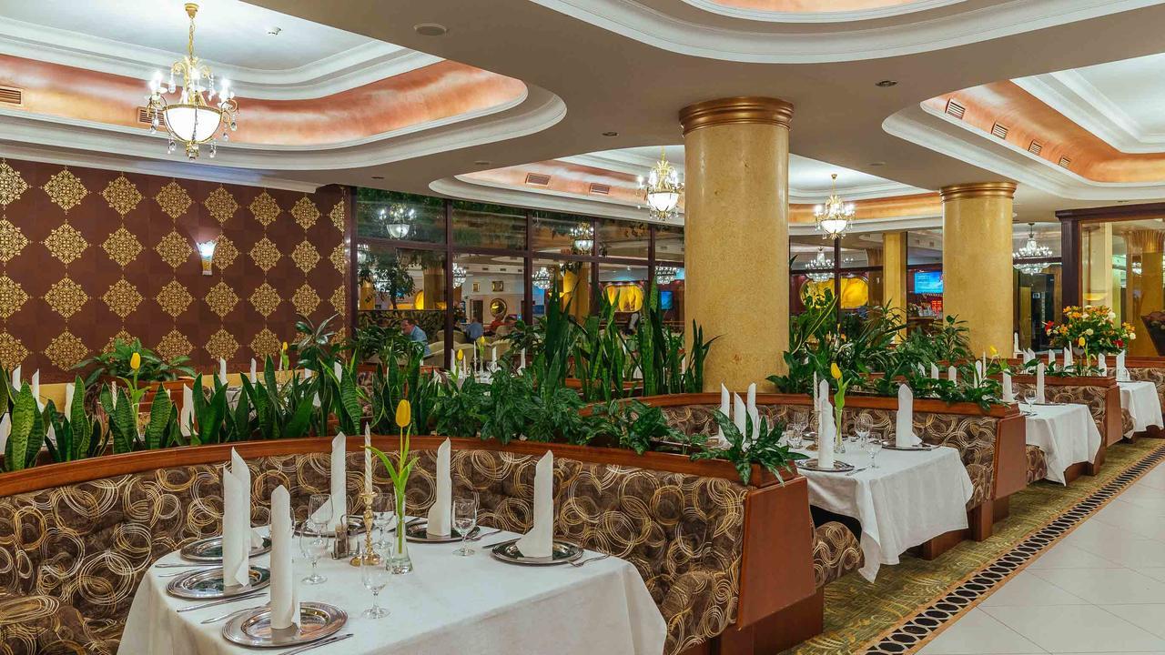 Hotel Golebiewski Mikolajki Экстерьер фото